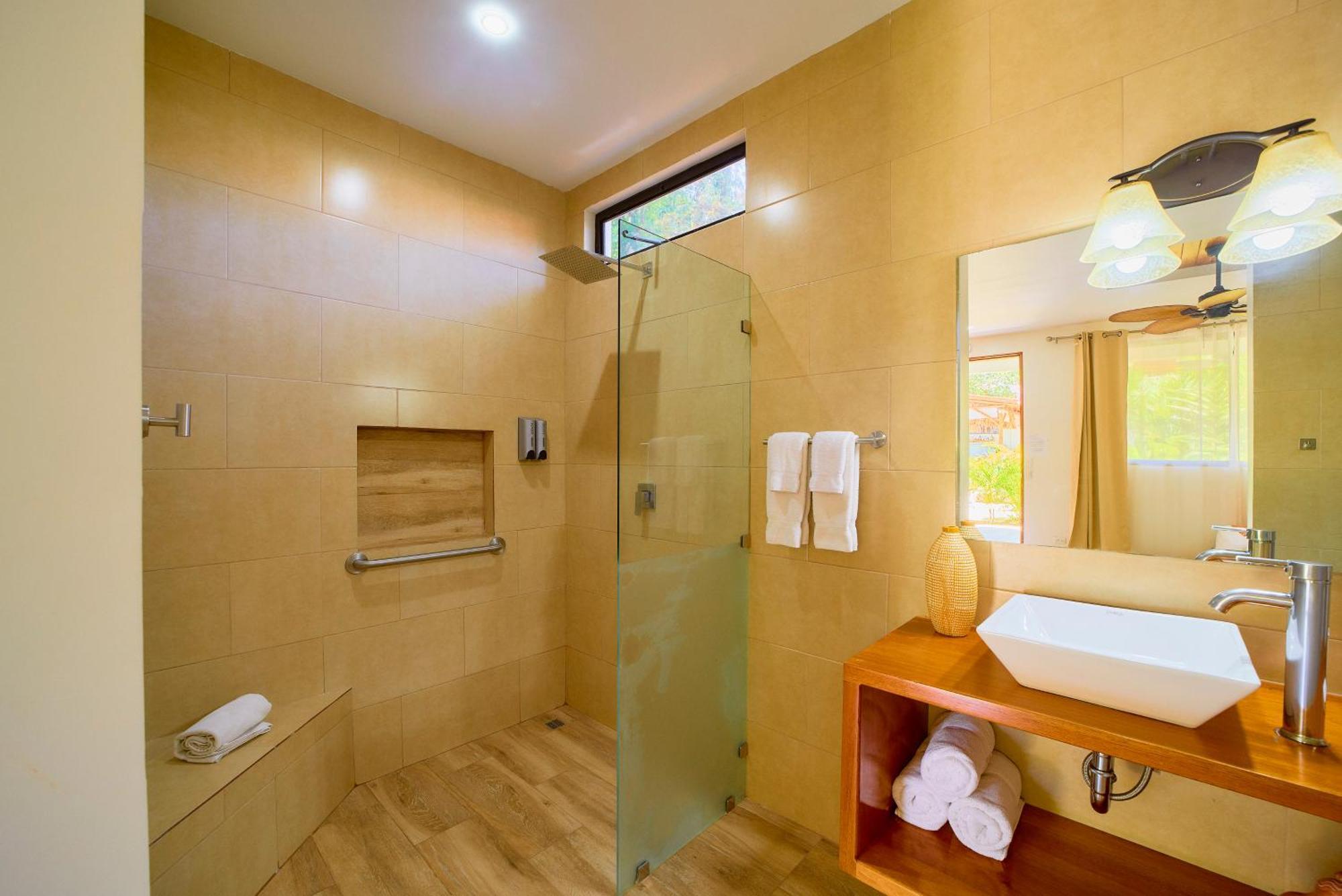 Olinca Boutique Hotel Puerto Viejo de Talamanca Buitenkant foto